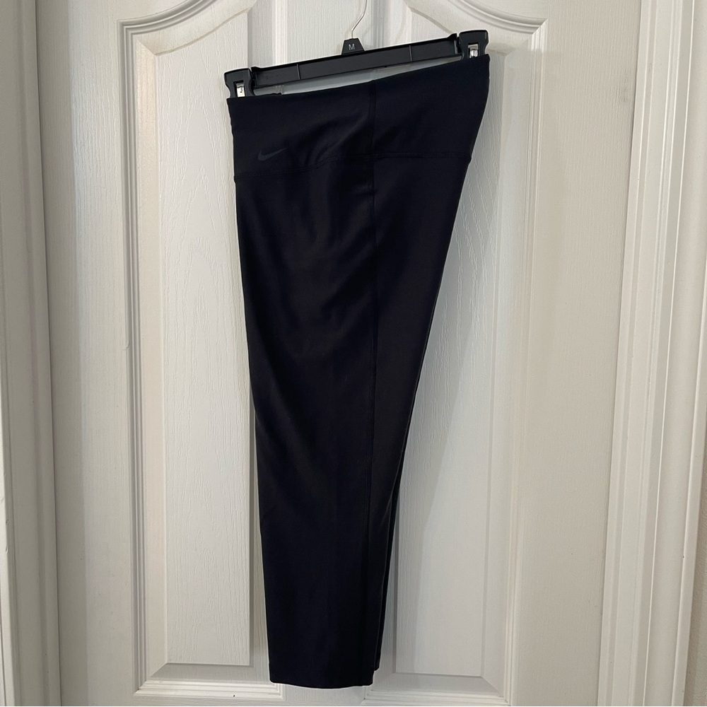 Nike Dri-Fit Legging - Black.  Womens:  Small.